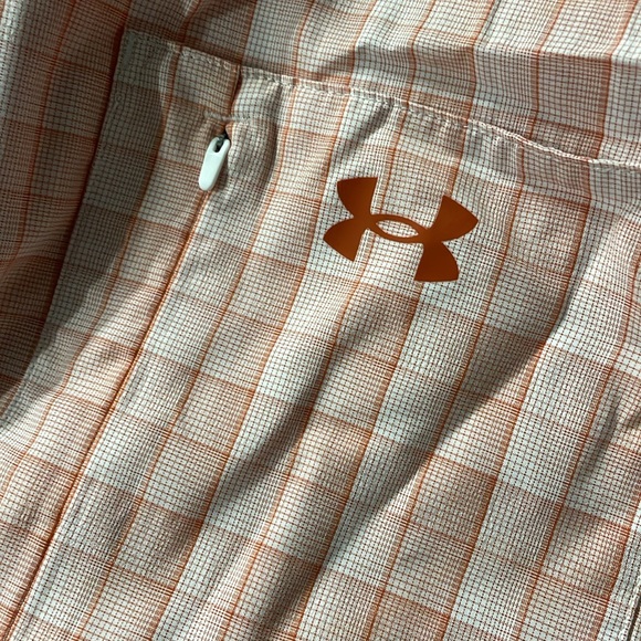 NWT Men’s button up short sleeve Under Armour - Picture 7 of 8
